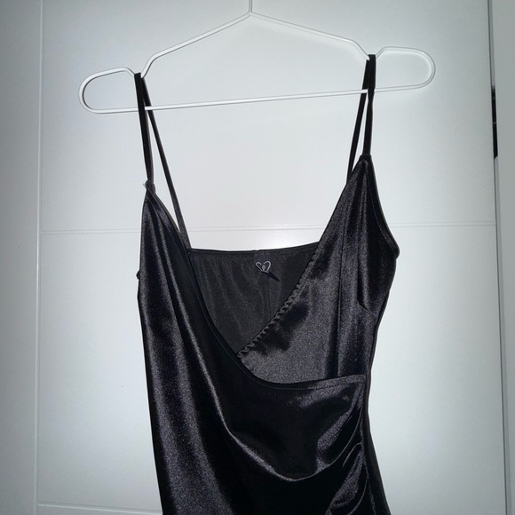 Windsor  Black Satin Asymmetrical Dress - Picture 2 of 4